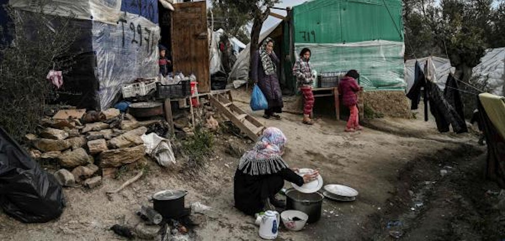 Flüchtlinge auf Inseln wie Lesbos müssen unter schwierigen Bedingungen ausharren. 100 Kinder sollen jetzt aus den Lagern nach Wien gebracht werden.