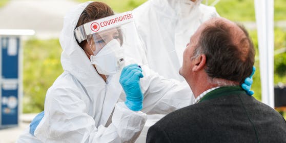 Bisher gab es 17.078 Corona-Erkrankte, 677 verstorben und 16.012 genesen. 73 hospitalisiert, davon 11 intensiv. 14 Neuinfektionen österreichweit.