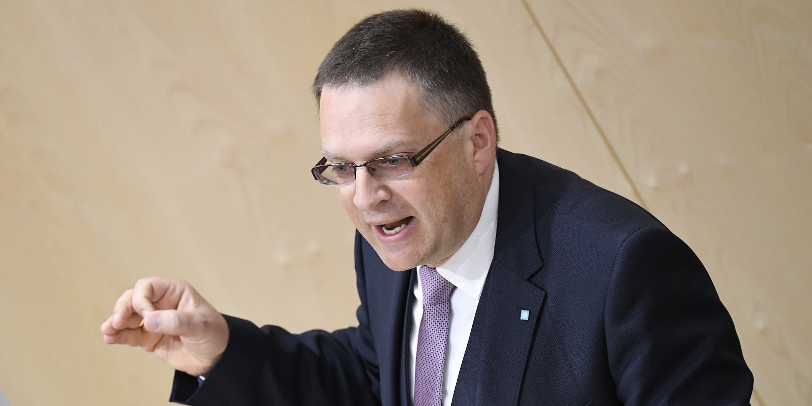  ÖVP-Klubchef August Wöginger fordert den Rücktritt von FPÖ-Klubobmann Herbert Kickl.