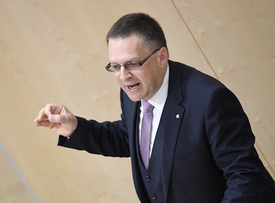 ÖVP-Klubchef August Wöginger reagiert erbost auf die Aussagen von Herbert Kickl. 
