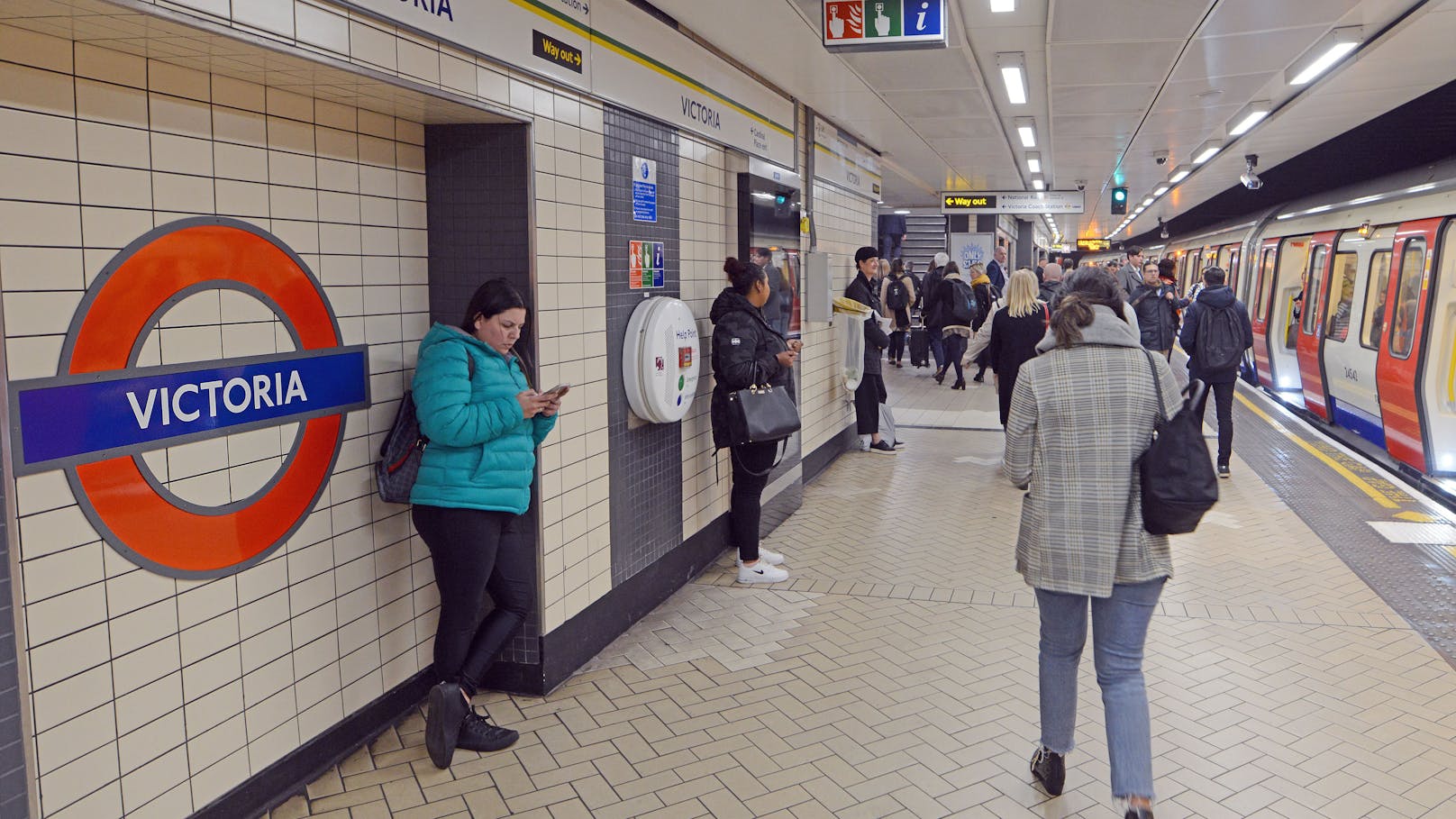 Die London Underground ist die älteste U-Bahn der Welt.