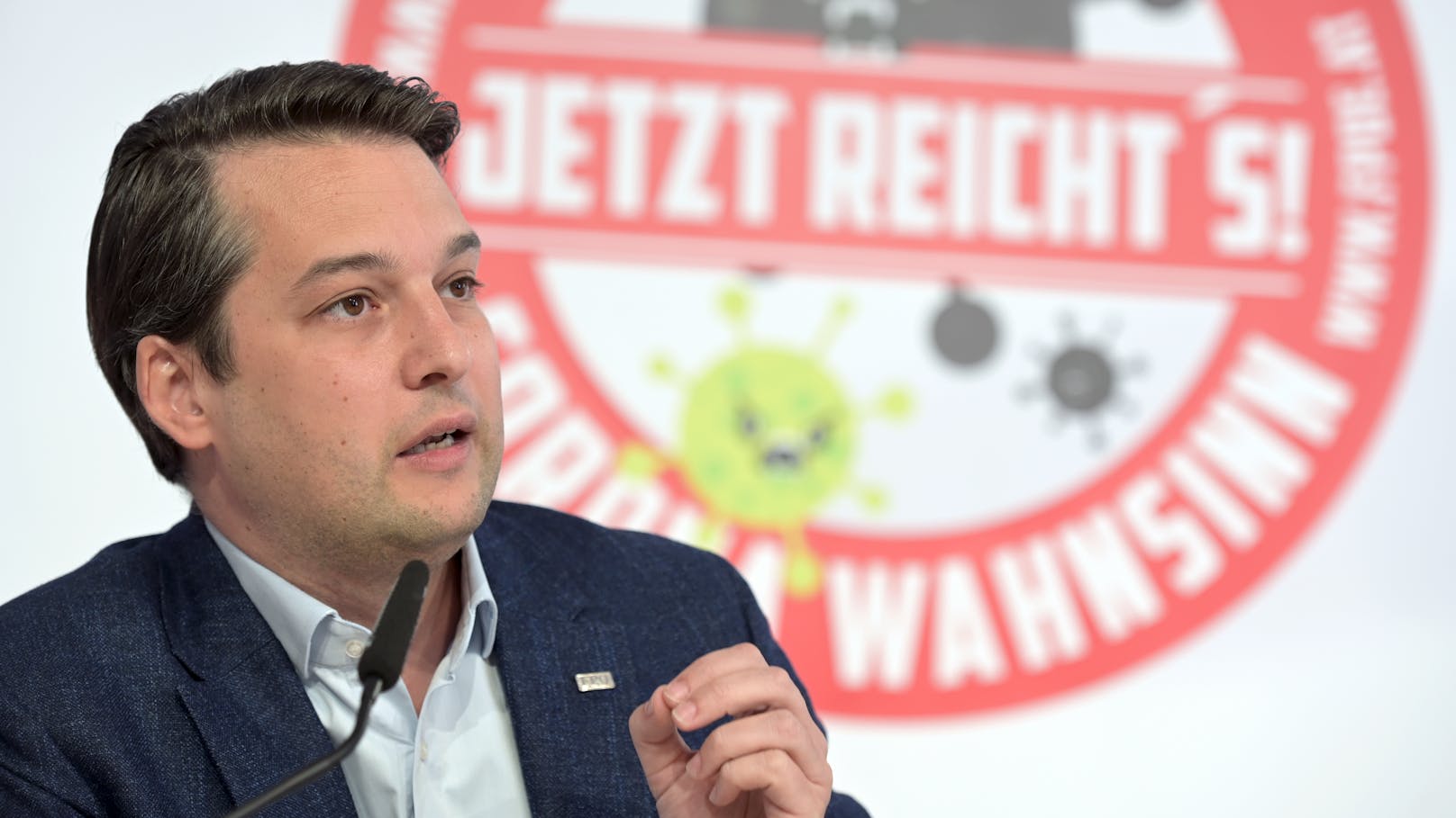 Der Wiener FPÖ-Landeschef Dominik Nepp kritisiert "Kinderquälerei" und "Schwachsinn der Sonderklasse"