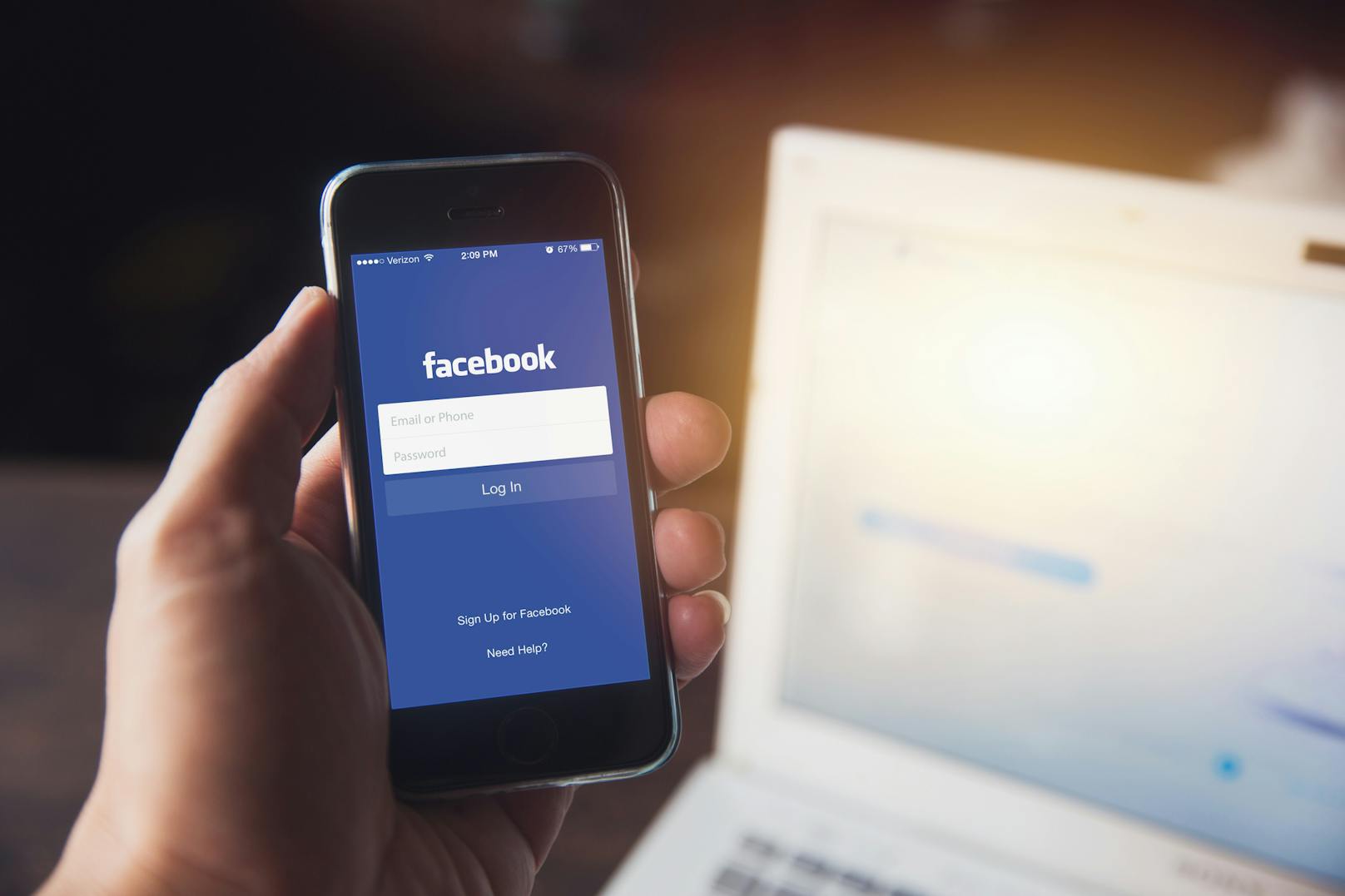 Fast 20 Prozent aller Facebook-Nutzer wurden im Jahr 2019 Opfer eines Datenlecks.