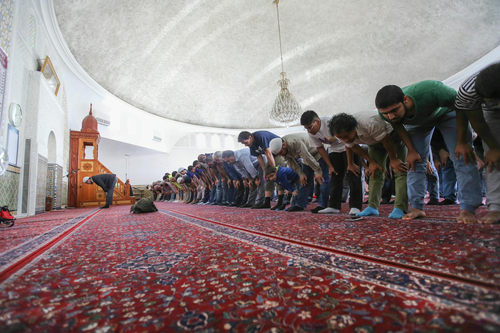 Auch Moscheen verschärfen die Corona-Regeln