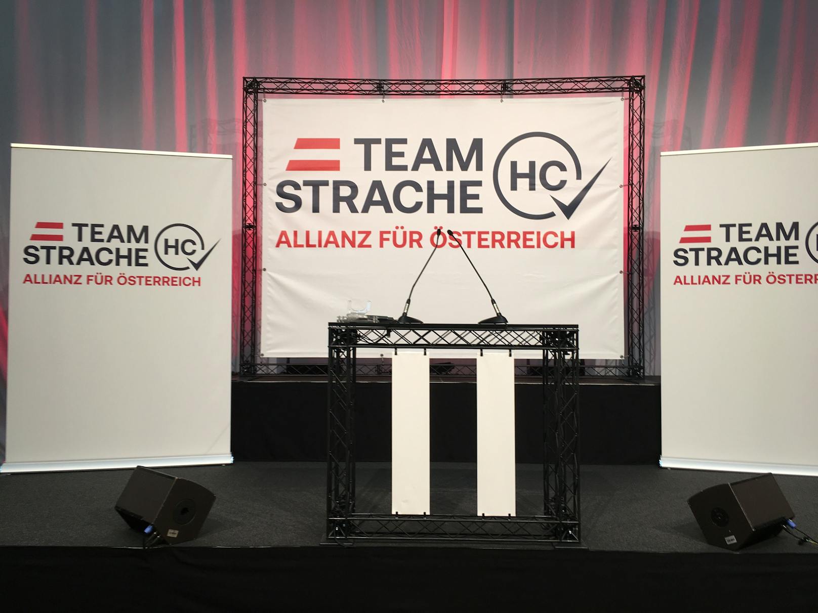 "Team HC Strache – Allianz für Österreich" heißt die neue "Bürgerbewegung", wie sie Strache nennt.