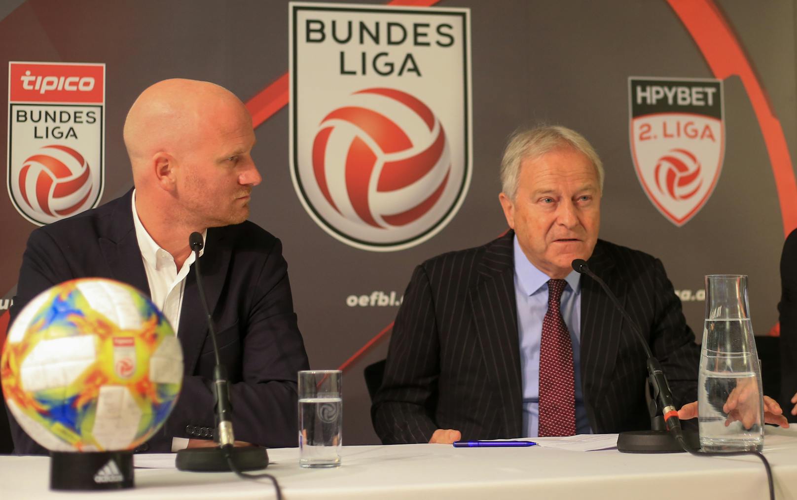 Bundesliga und ÖFB gehen mit "voller Schärfe" gegen den LASK vor.