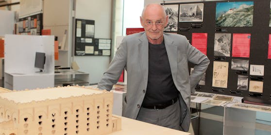 Dietmar Steiner im von ihm begründeten Architekturzentrum Wien.