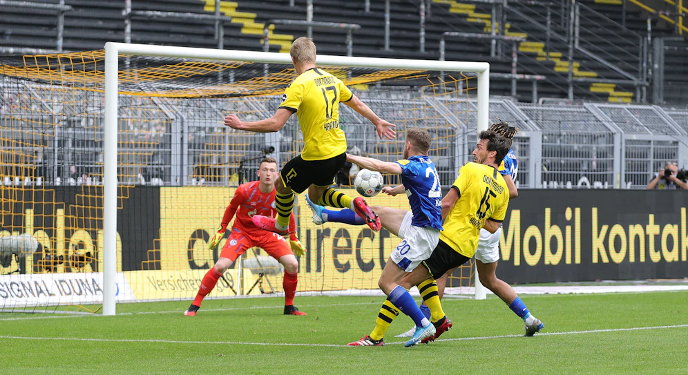 Dortmund besiegte Schalke mit 4:0