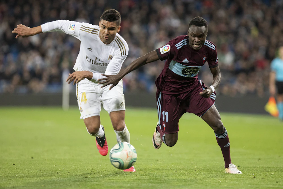 Pione Sisto hier gegen Cesamiro von Real