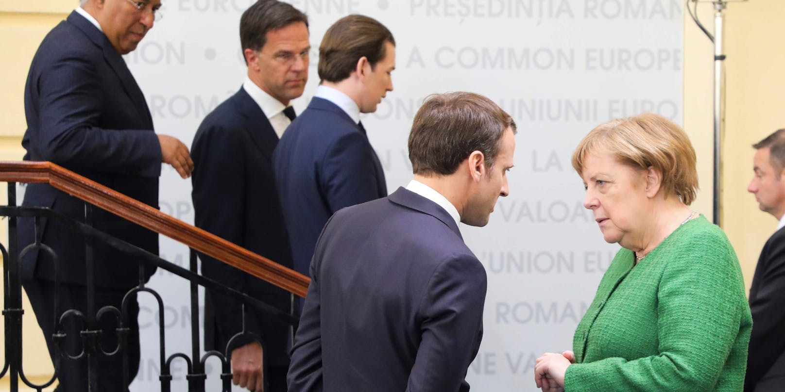 Bundeskanzler Sebastian Kurz (3.v.l.) bei einem EU-Gipfel. Im Vordergrund Emmanuel Macron und Angela Merkel.