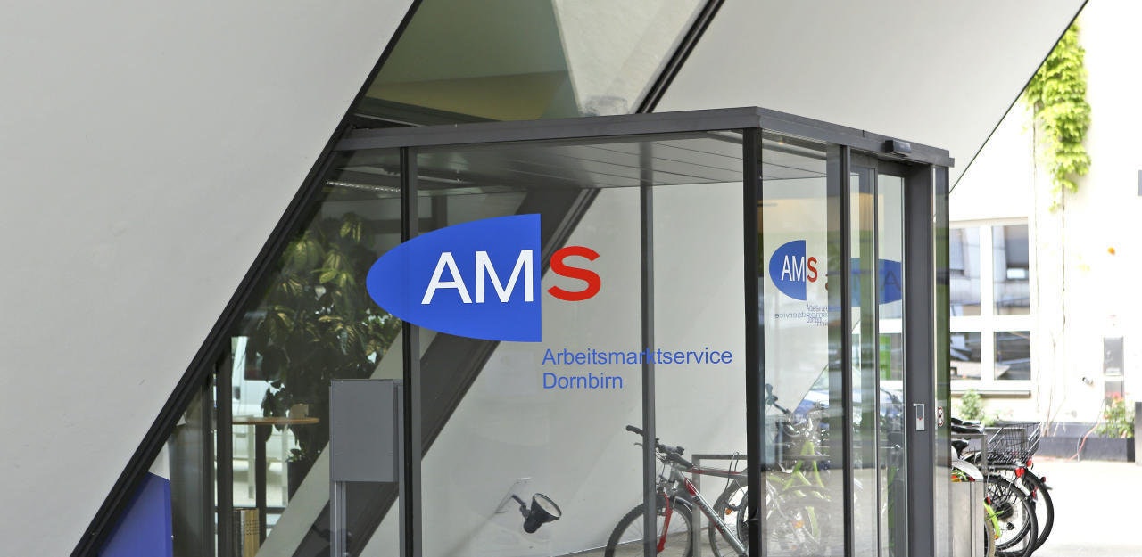 Heute.at - Arbeitslosigkeit stieg im Oktober, aber ...