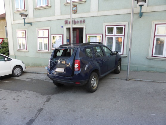 Ein Bild vom Unfall in Großweikersdorf.