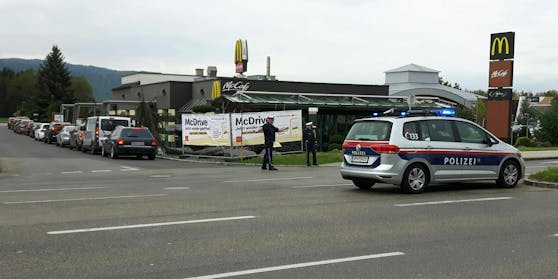 Der junge Mann verlor bei einem McDonald's die Nerven.