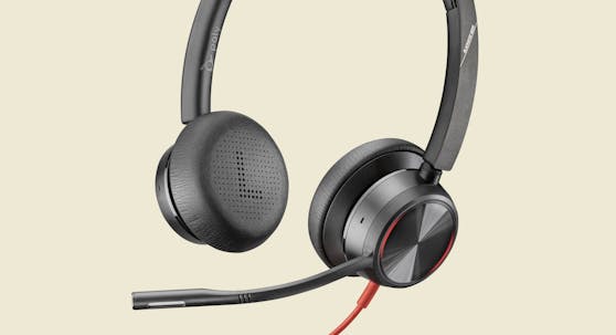 Blackwire 8225 von Poly: USB-Headset mit hybridem Active Noise Cancelling.