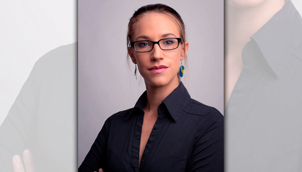 Ihre Bank erklärte sie zweimal für tot. Zum Glück ist Katharina Z. lebendig und wehrt sich nun.