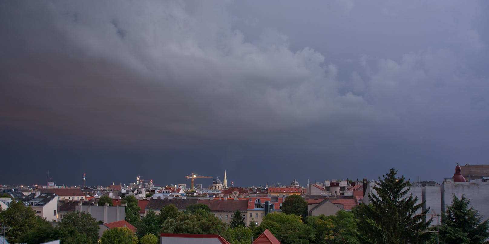 Gewitter über Wien.