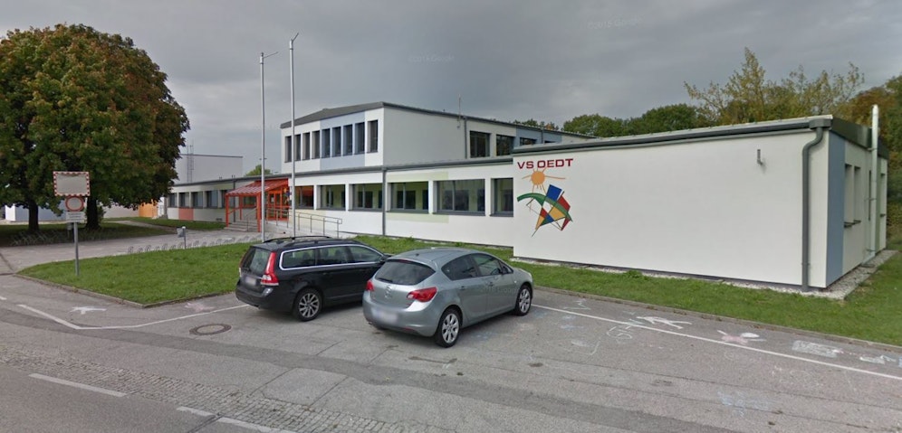 Das Kind geht in die VS Ödt.