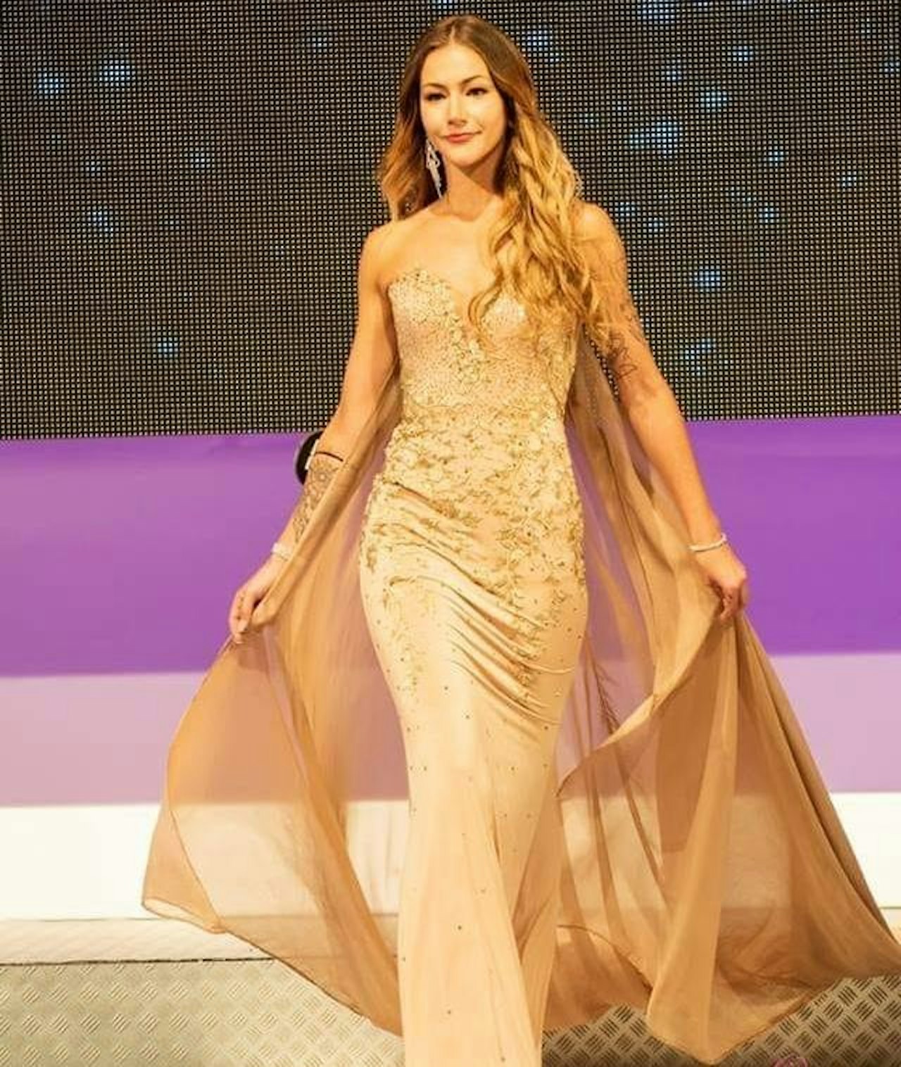 Heute.at - Model Amber-Lee Friis stirbt mit 23 Jahren