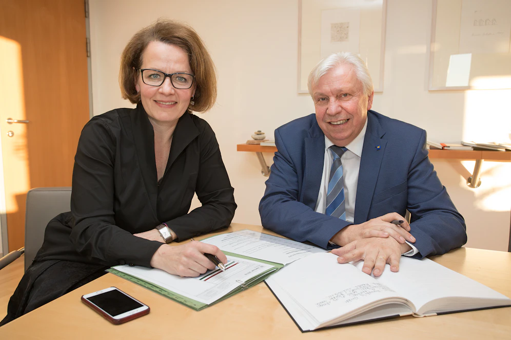 Teschl-Hofmeister und Heuras informieren über die heurige Matura.