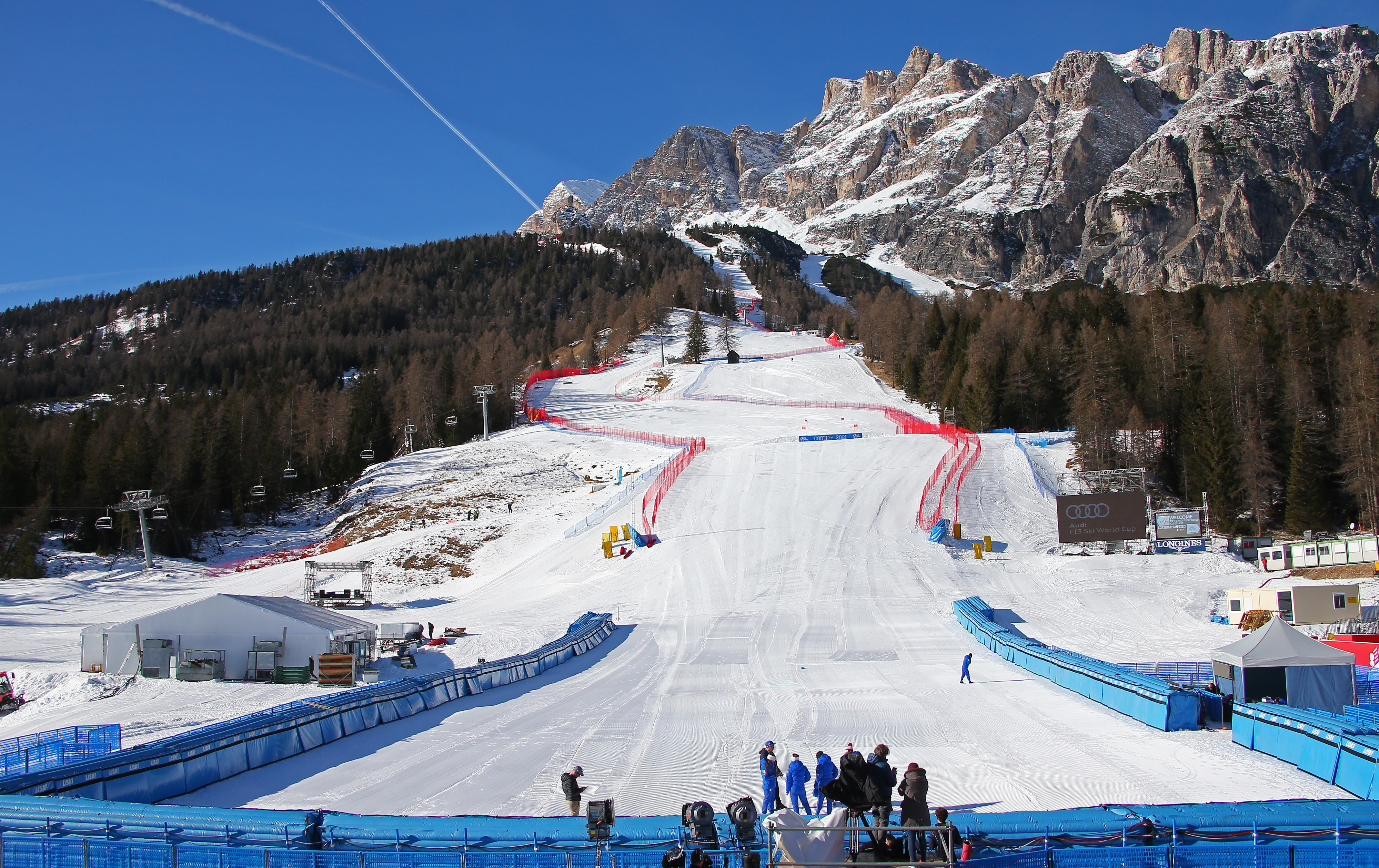 Die Ski-WM in Cortina d´Ampezzo soll um ein Jahr verschoben werden.