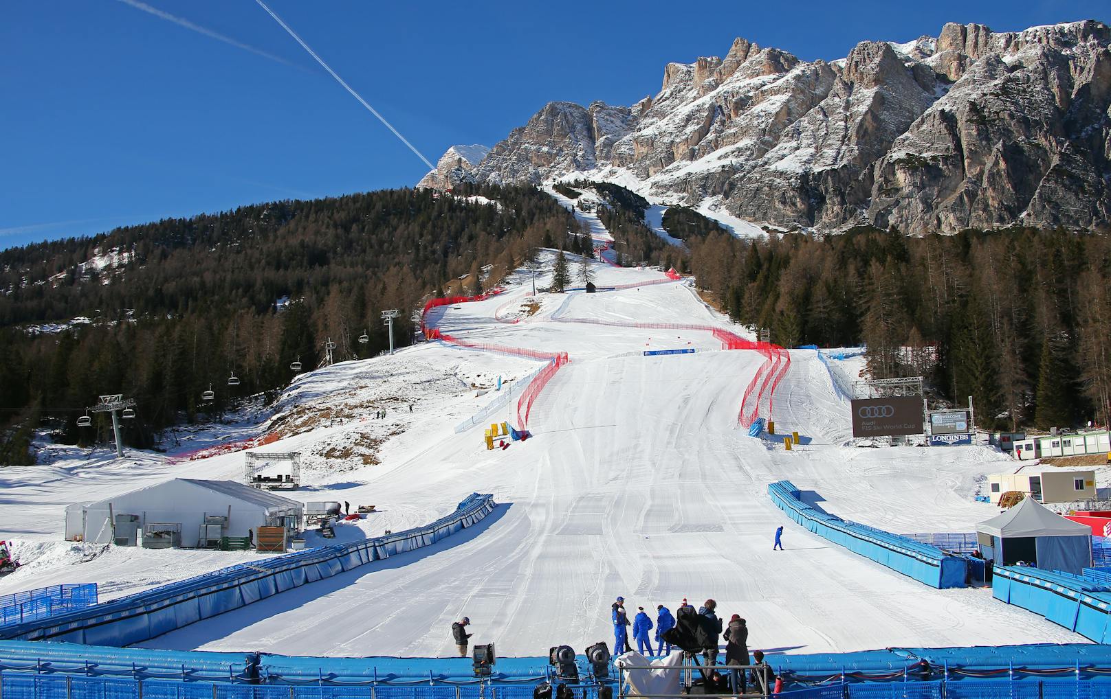 Die Ski-WM in Cortina d´Ampezzo soll um ein Jahr verschoben werden.