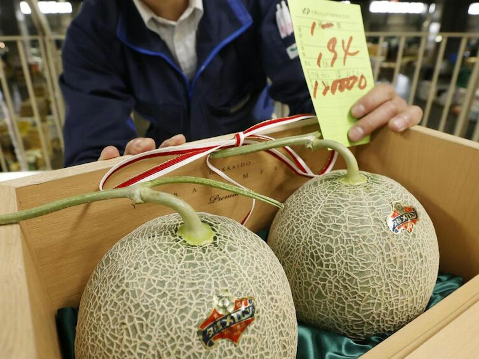 Ein Angebot für Schnäppchenjäger: Die teuersten Melonen der Welt erleiden durch die Coronakrise einen großen Wertverfall.