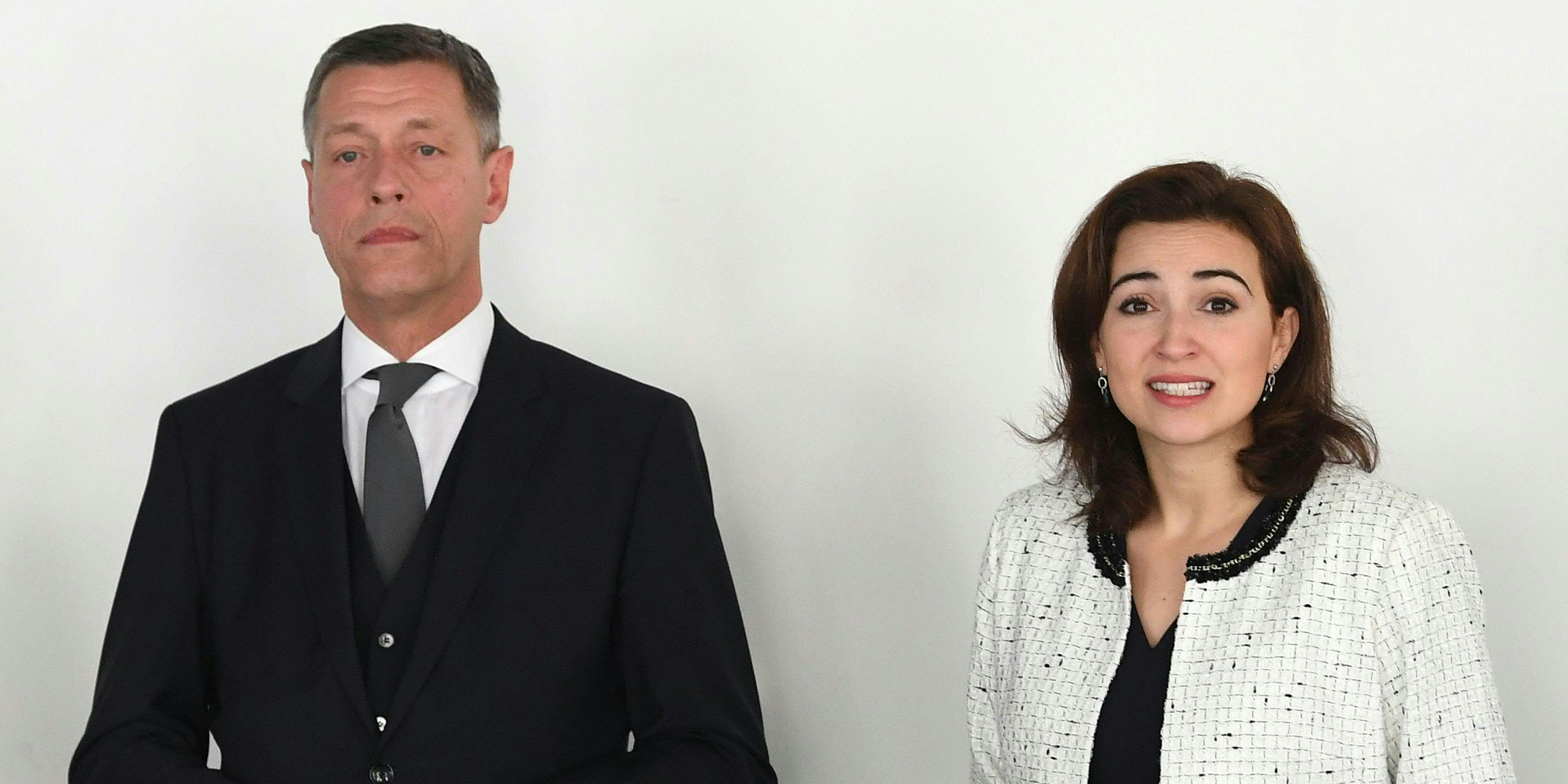 Ministerin Alma Zadic (rechts) soll in den nächsten Stunden ihre Entscheidung über die Zukunft ihres Sektionschefs Christian Pilnacek bekanntgeben.