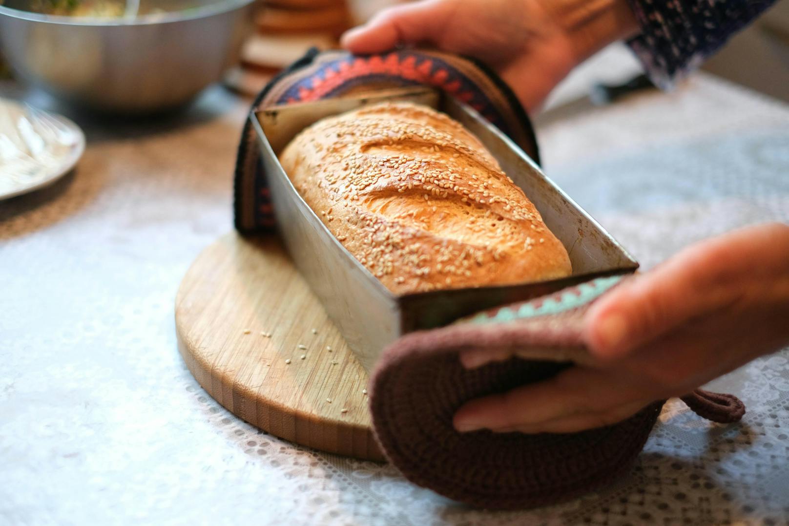 <strong>6. Brot selber backen: </strong>Brotbacken liegt absolut im Trend. Immer mehr Leute kaufen sich einen Ansatz oder setzen selbst einen Sauerteig an.<br>