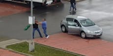 Männer liefern sich Schlägerei auf Lidl-Parkplatz