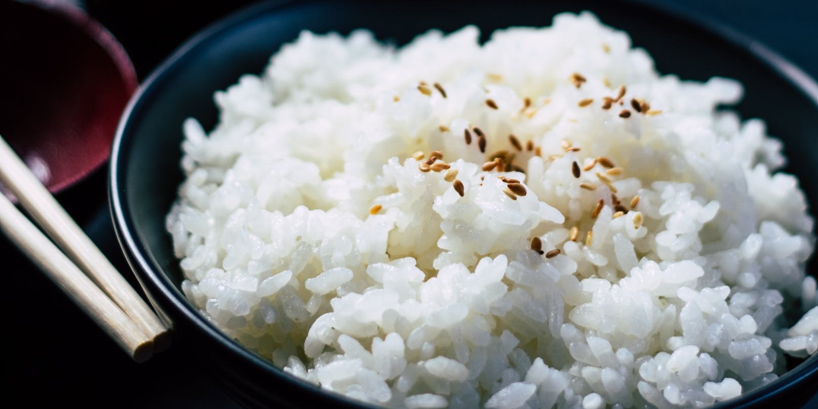 Ausgekühlter Reis hat um bis zu 60 Prozent weniger Kalorien.