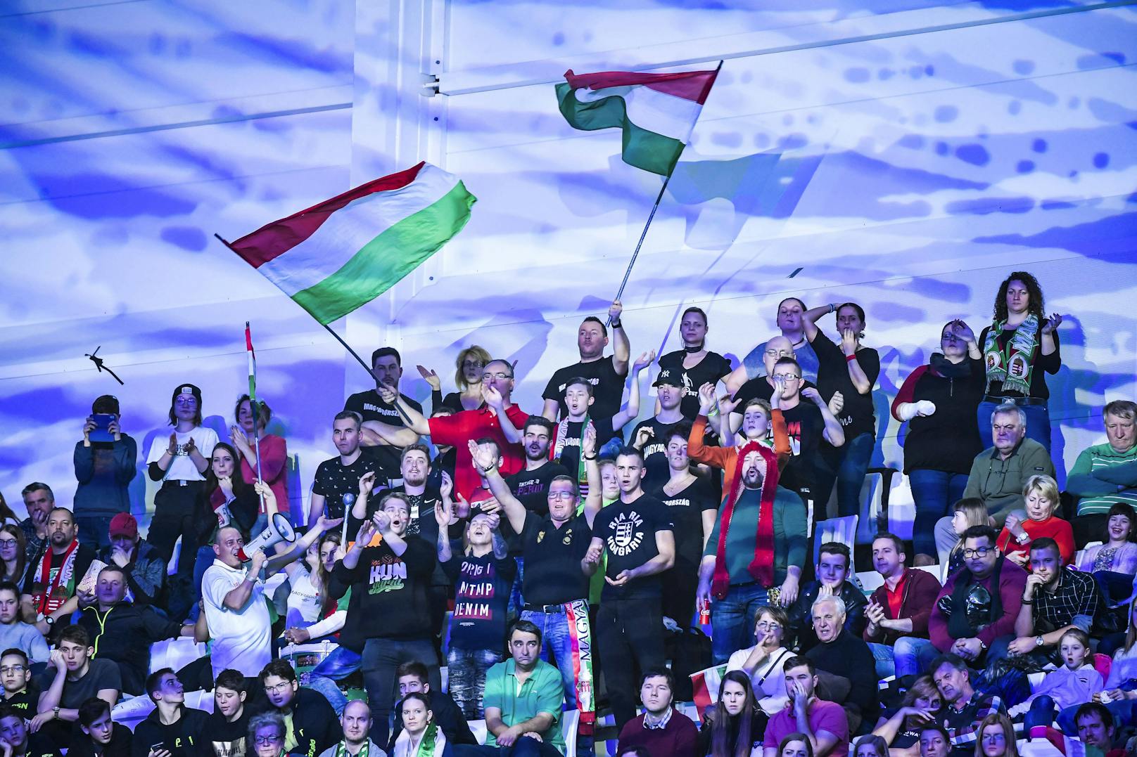 Ungarische Fans dürfen ihre Teams wieder anfeuern