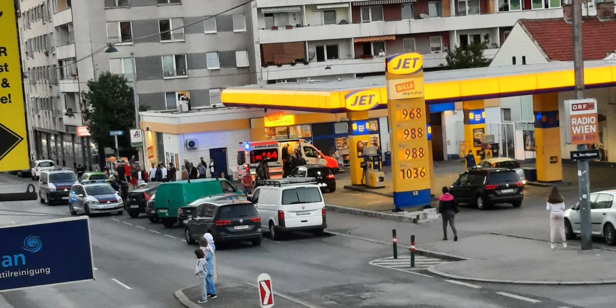 Auf der Tankstelle kam es zu einer Schlägerei. 