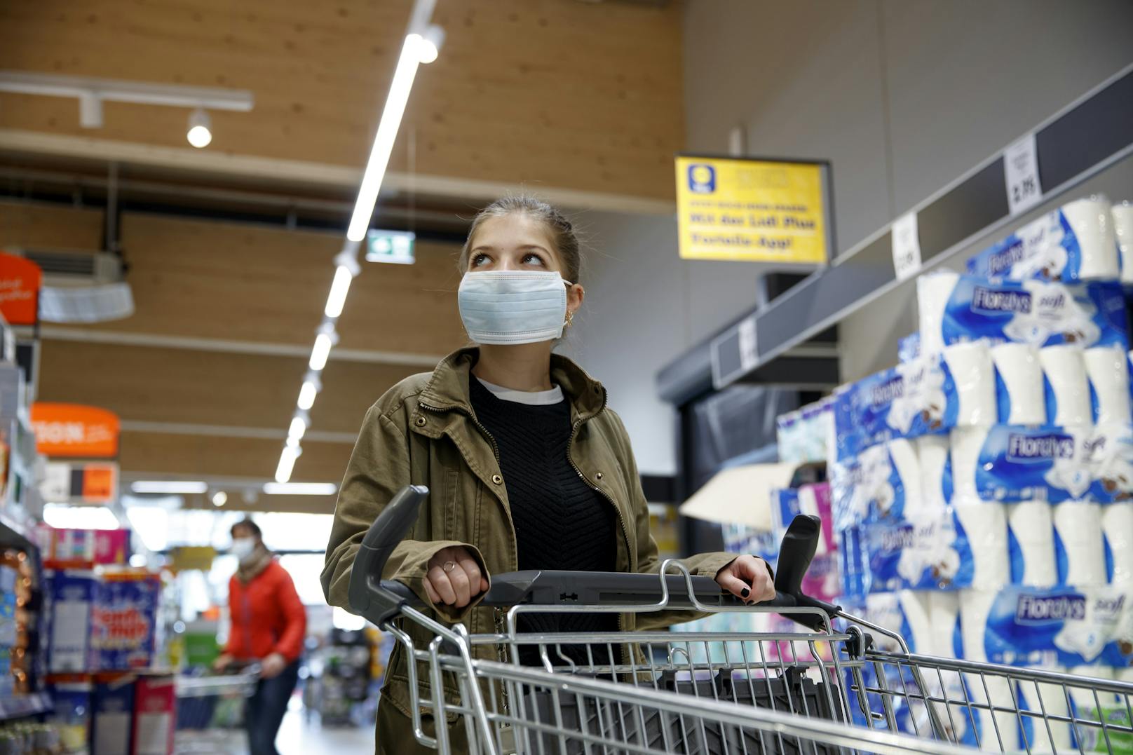 In den Geschäften und Supermärkten herrscht in Oberösterreich wieder Maskenpflicht.
