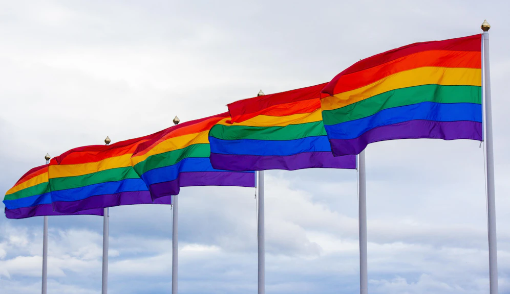 Wird es nicht an Ministerien geben: Regenbogen-Fahnen.