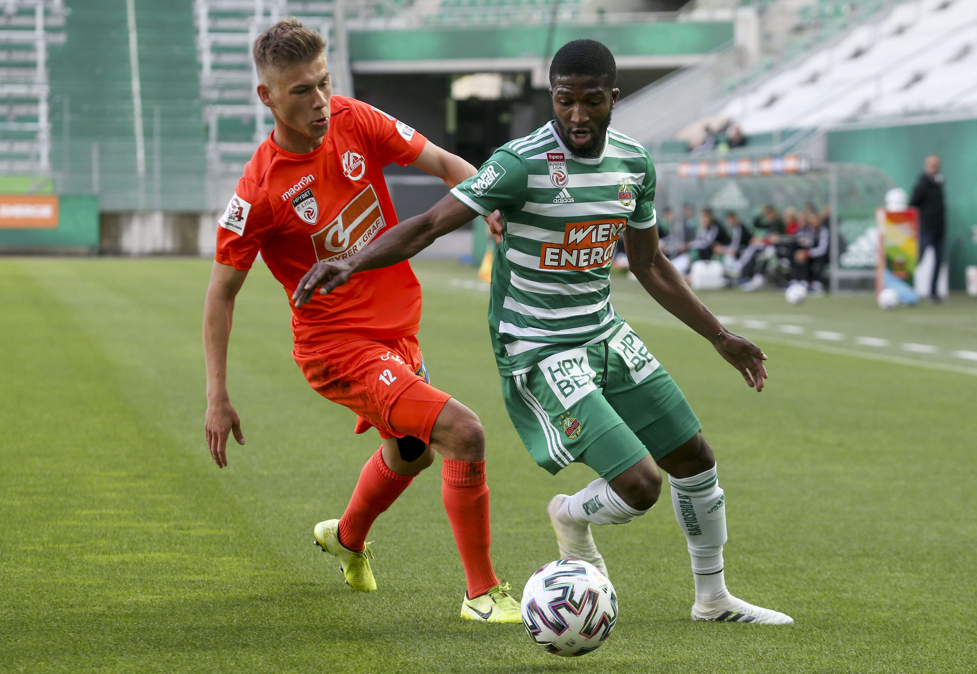 Kelvin Arase könnte im Topspiel gegen Salzburg starten.