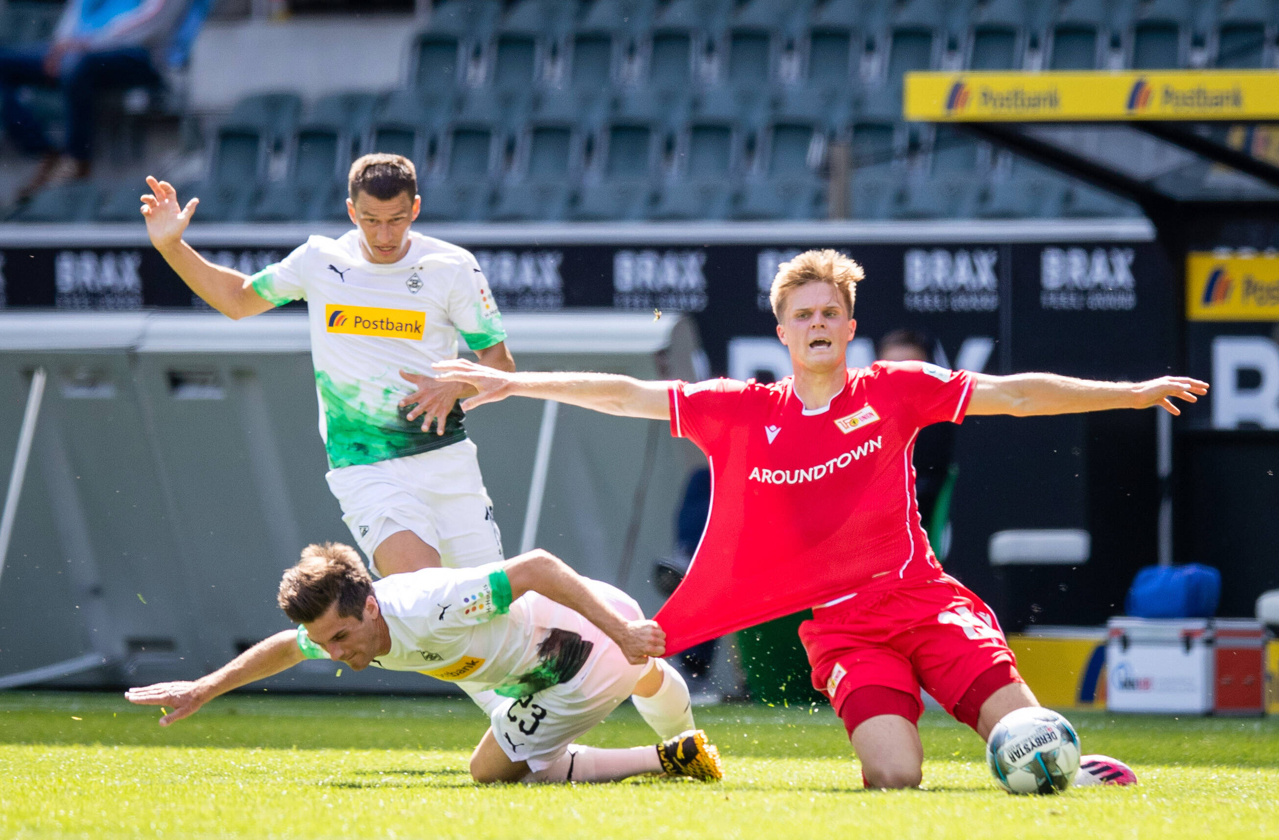 Stefan Lainer bei der Arbeit