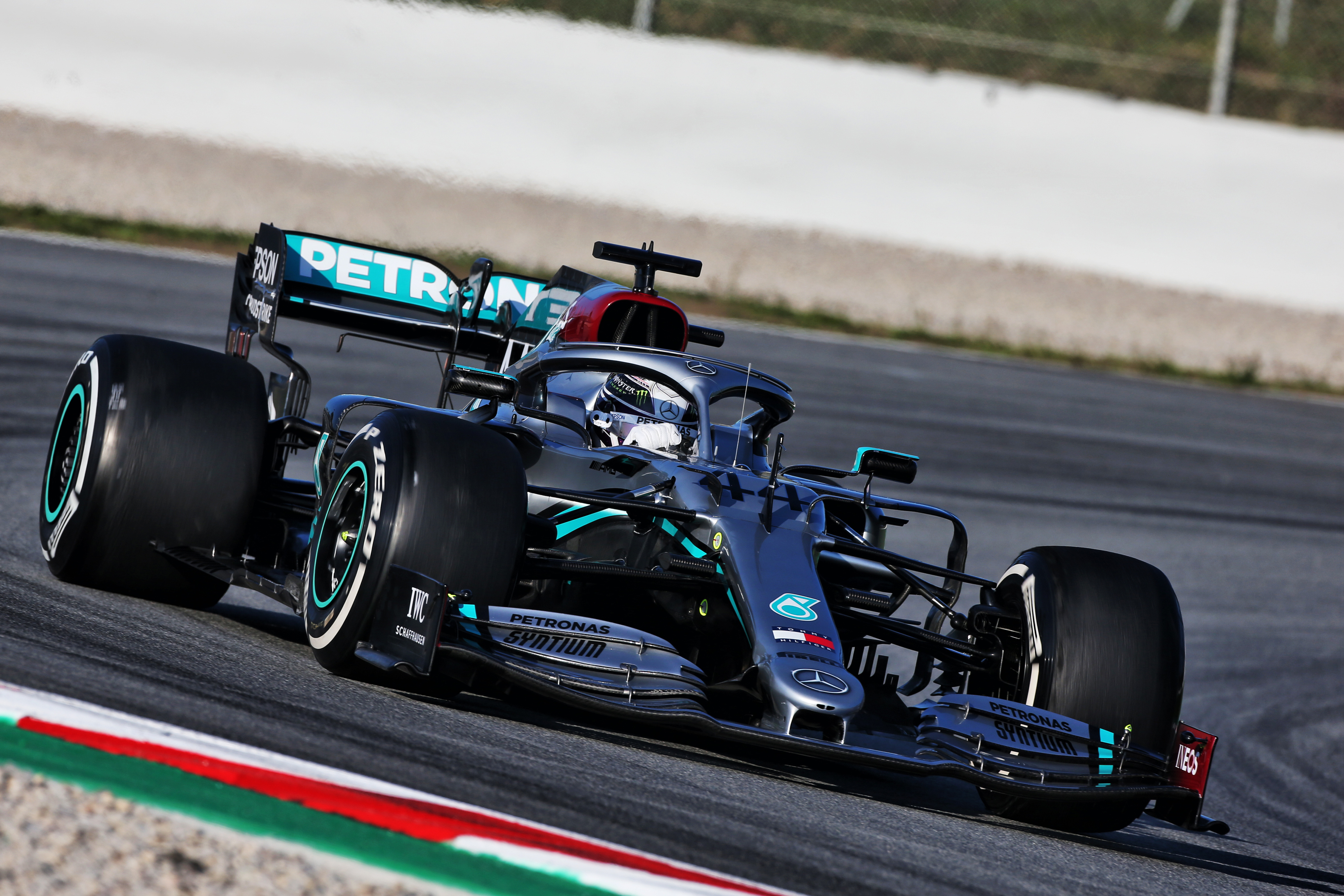 Lewis Hamilton in seinem Silberpfeil
