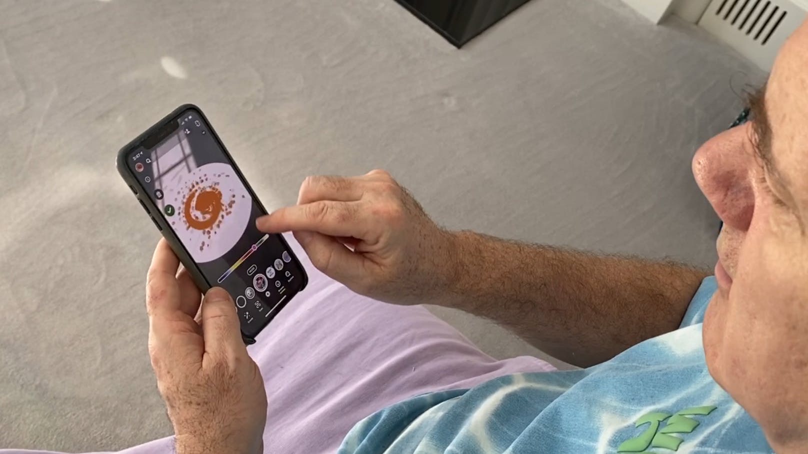 Damien Hirst nützt die Augmented Reality Linse von Snapchat