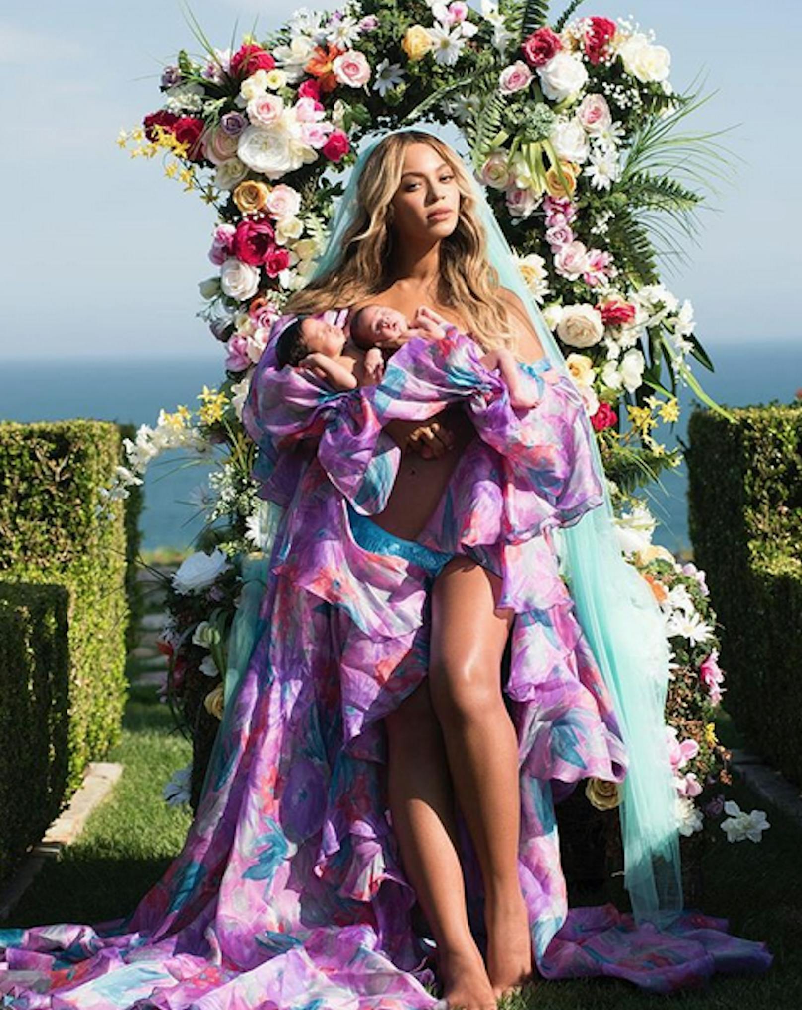 <strong>SIR</strong>, der Sohn von Diva <strong>Beyoncé</strong> kam laut seiner Mutter schon selbstbewusst auf die Welt: "Er verhält sich einfach so." Mehr Erklärung bedarf es anscheinend nicht.