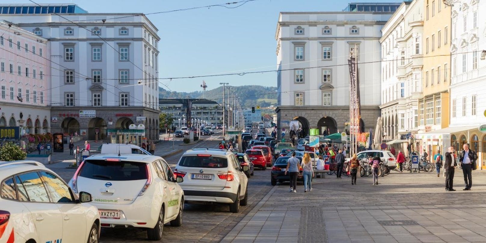 Ab 15. Juli dürfen keine Autos mehr auf den Linzer Hauptplatz fahren.