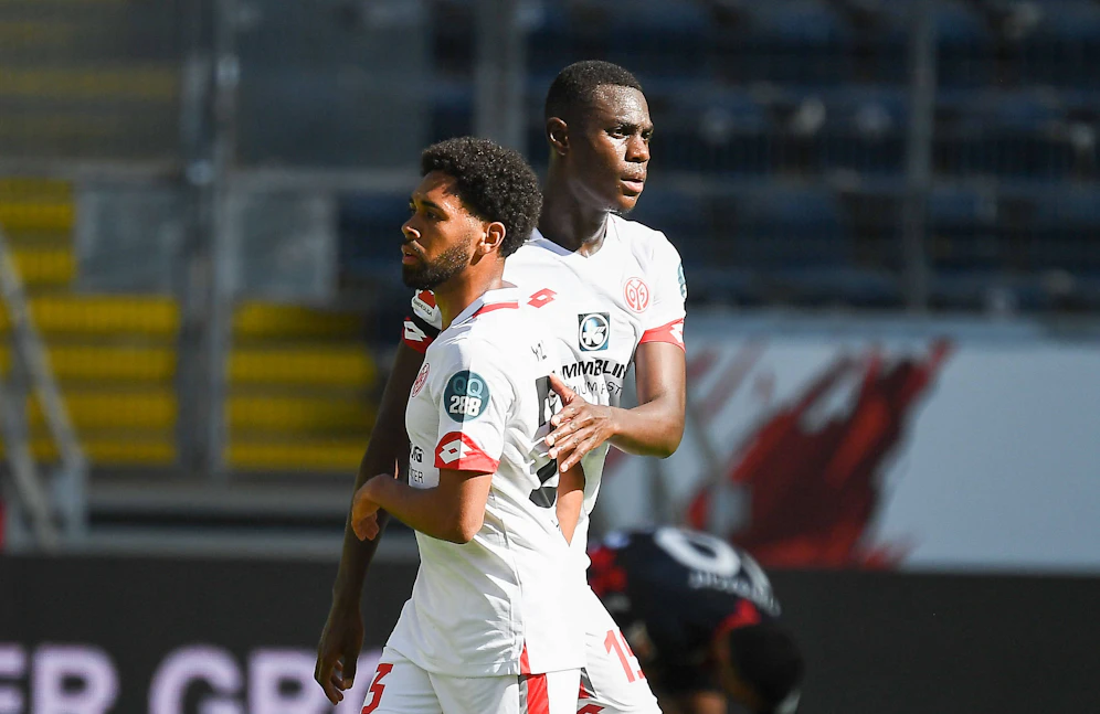 Die beiden Mainz-Profis Moussa Niakhaté und Aaron Martins.