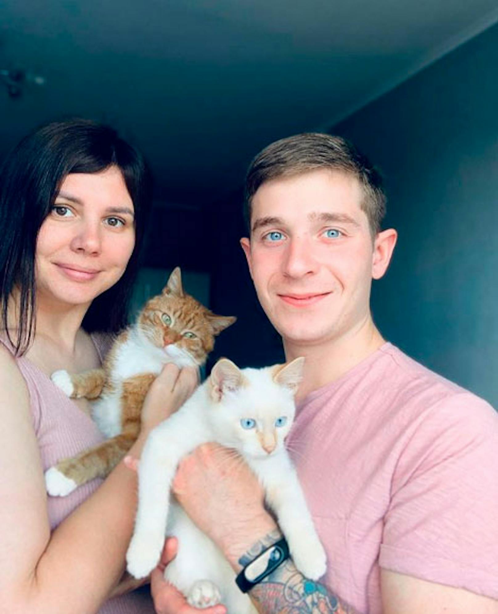 Die russische Influencerin Marina Balmasheva (35) erwartet ein Kind mit ihrem einstigen Stiefsohn Vladimir (20) 