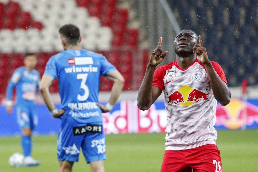 Lieferings Diarra jubelt über sein Tor zum 1:0 gegen den FAC