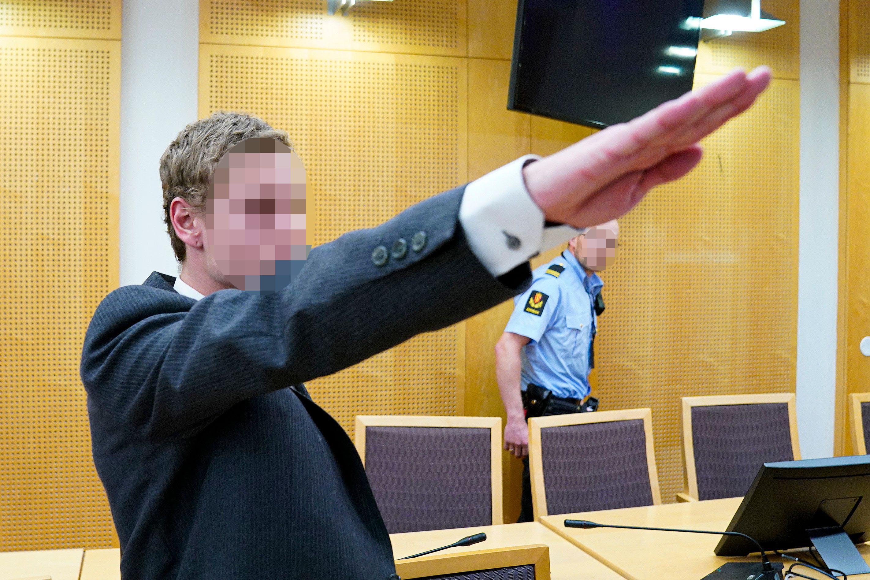 Der 22-Jährige Neonazi provozierte vor Gericht mit dem Hitlergruß