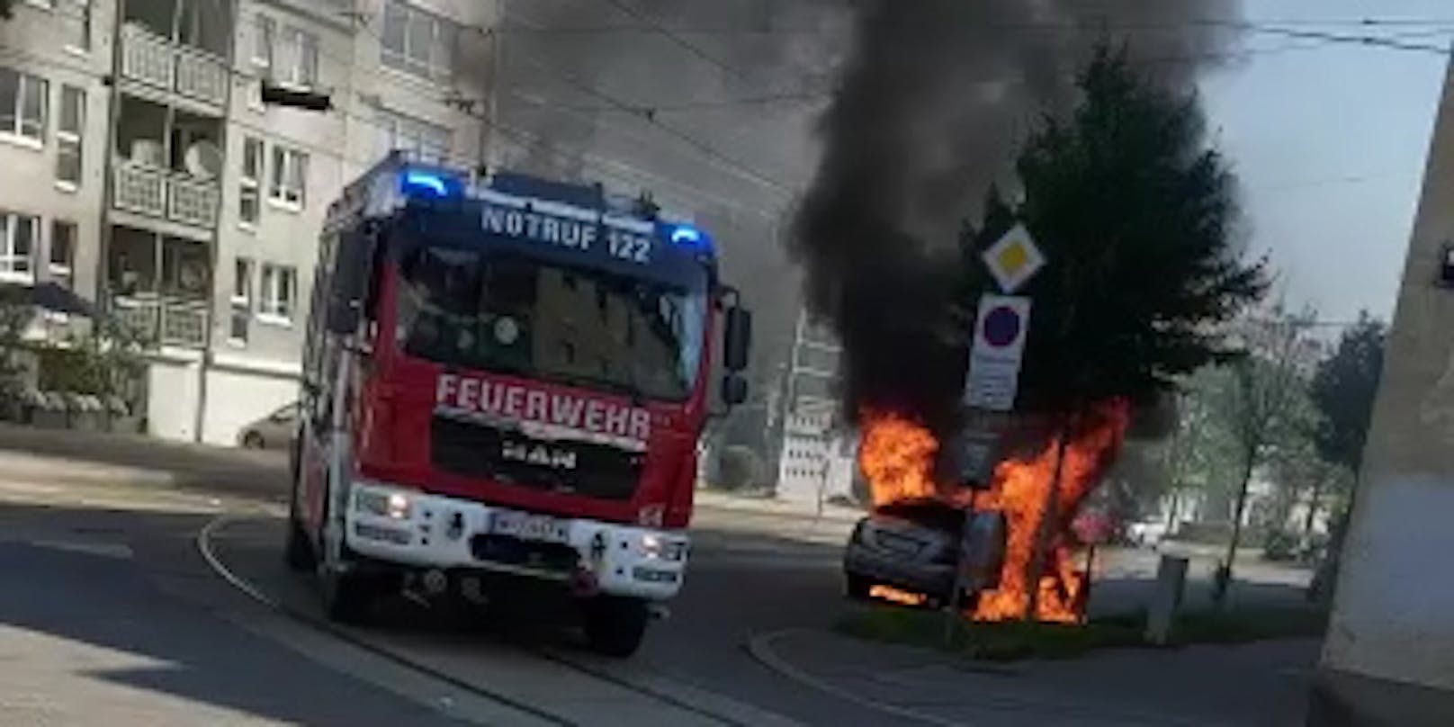 Autobrand in Wien-Hietzing