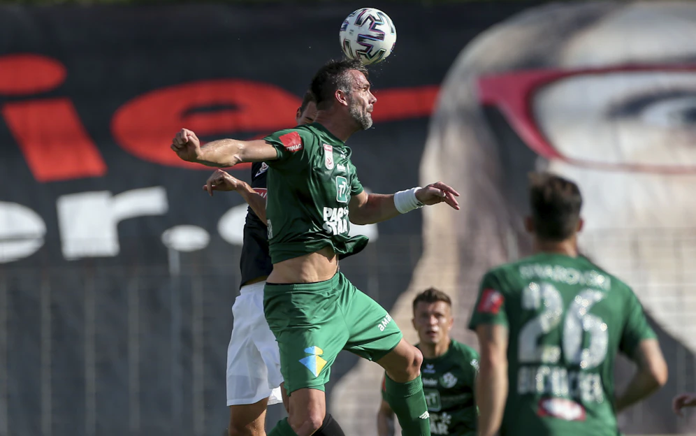Stefan Maierhofer trifft für die Wattener. 