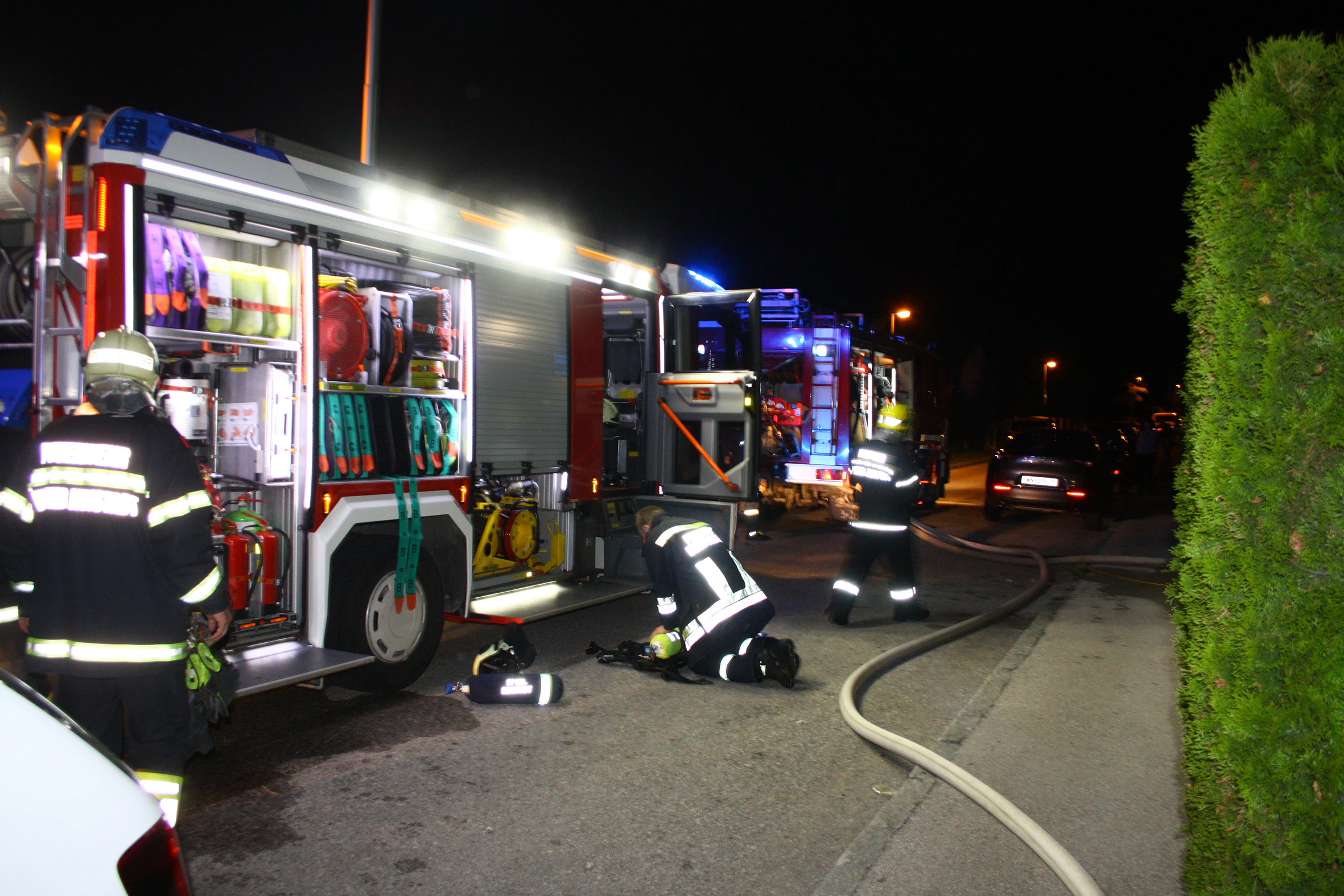 Die Feuerwehr am Einsatzort.