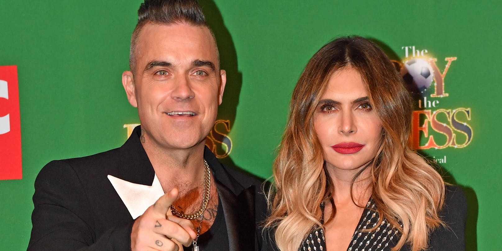 Robbie Williams und Ayda Field teilen eine recht eklige Angewohnheit: Sie pinkeln gerne in fremde Pools