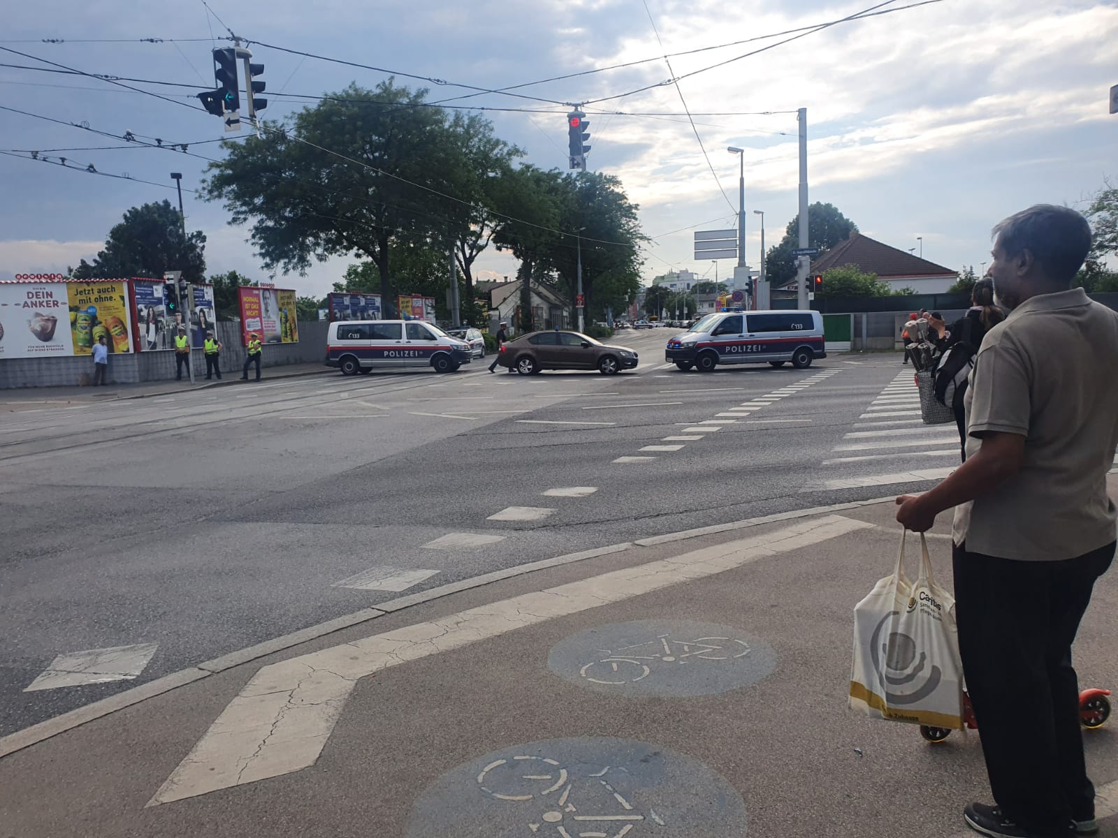 Polizei-Einsatz in der Donaufelder Straße (Wien-Floridsdorf)