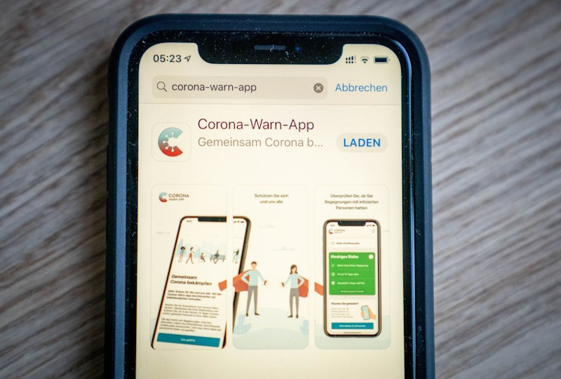 Auch in Deutschland gibt es jetzt eine Corona-Warn-App, ähnlich wie die des Österreichischen Roten Kreuzes. Die beiden Apps sind jedoch nicht kompatibel.